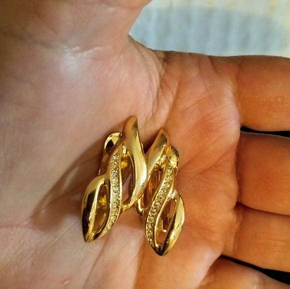 Christian Dior Clip On Earrings - Picture 8 of 9